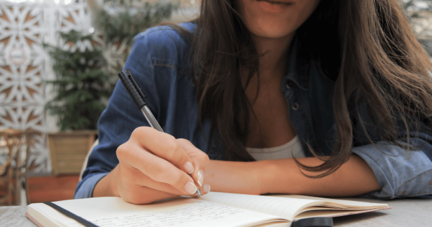 Temas Preferidos - Escrita à mão está desaparecendo - e isso pode prejudicar os estudantes