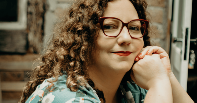 Temas Preferidos - Estrategista Poli Lopes aborda o impacto do Fenômeno da Impostora na criatividade em palestra gratuita no Fly Hub